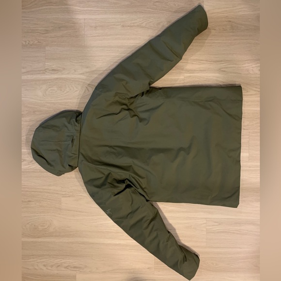 Arc’teryx Parka - Picture 3 of 5